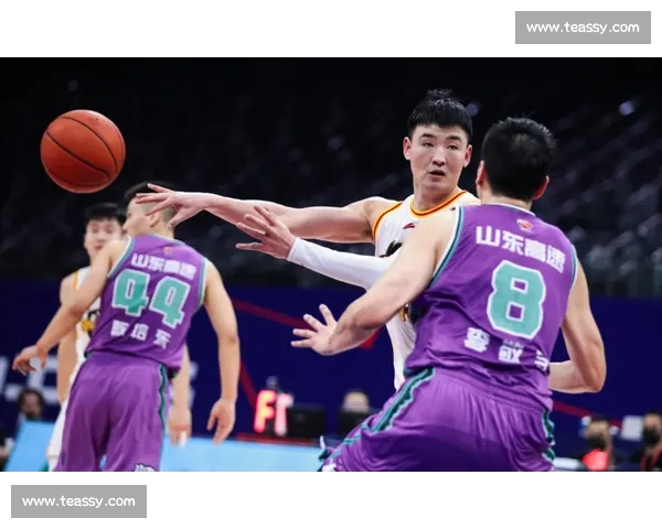 今晚上海港队迎战劲敌力争三分 期待新突破 冲击榜首再添动力