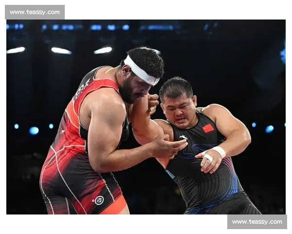 奥运会摔跤精彩瞬间合集运动员激烈对抗全程视频回顾