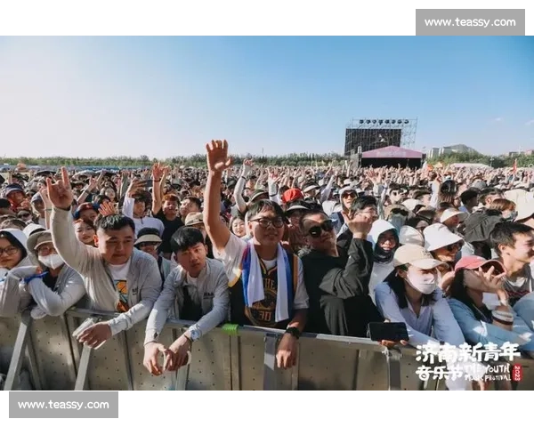 在舞台上释放自我感受歌唱比赛带来的激情与成长体验