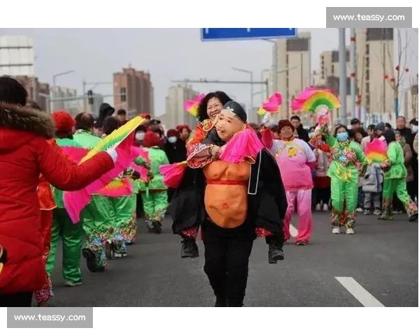 抬轿子比赛盛大开赛 传统民俗与现代竞技的完美融合